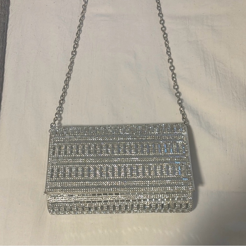 Windsor Silver Clutch with Chain and Geometric Beading